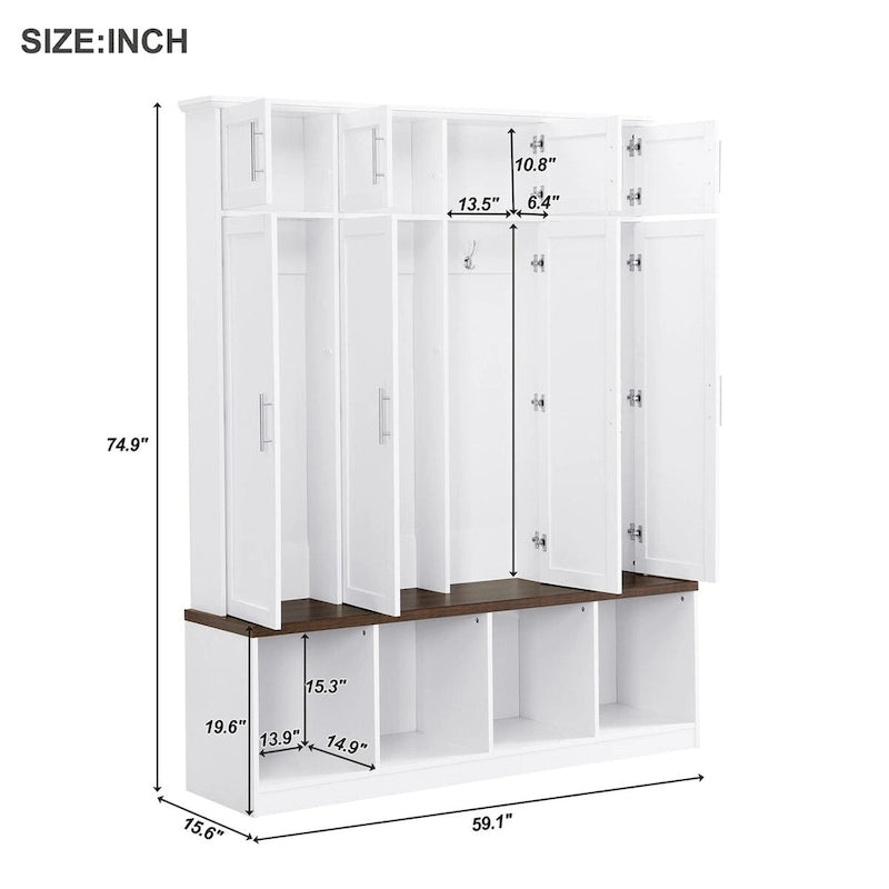 Klassische Garderobe für den Eingangsbereich mit Kassettentüren und Sitzbank in Holzoptik